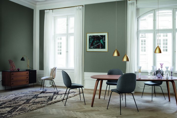 Gubi – Beetle chair